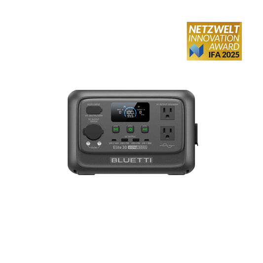 Bluetti power station with digital display and two outlets on a white background, featuring Netzwelt Innovation Award badge.